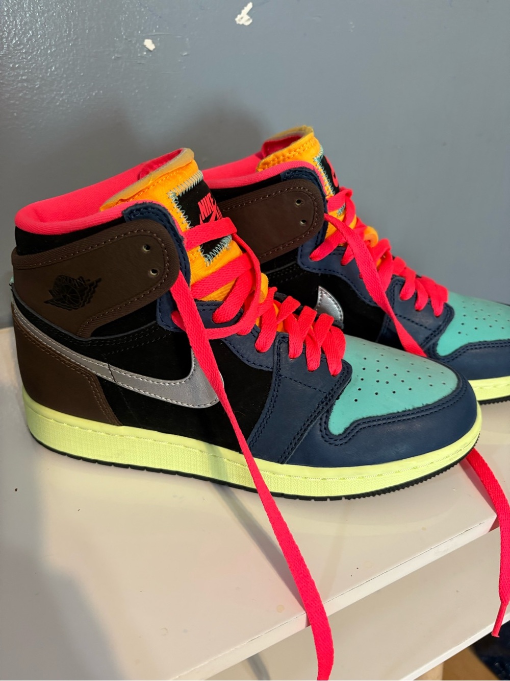 Jordan Kids Multicolor High-Top Sneakers with Neon Pink Laces